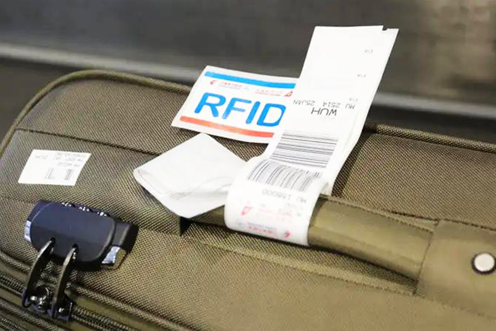 Beyond Barcodes: How RFID is Revolutionizing Airport Baggage & Cargo Tracking（images 1）